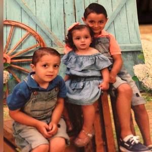 Meet your Posher, Naziha m faraj